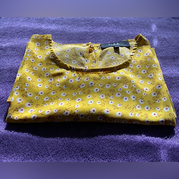 Lipslide Women’s Yellow Floral Blouse,Size Large. - Picture 6 of 10